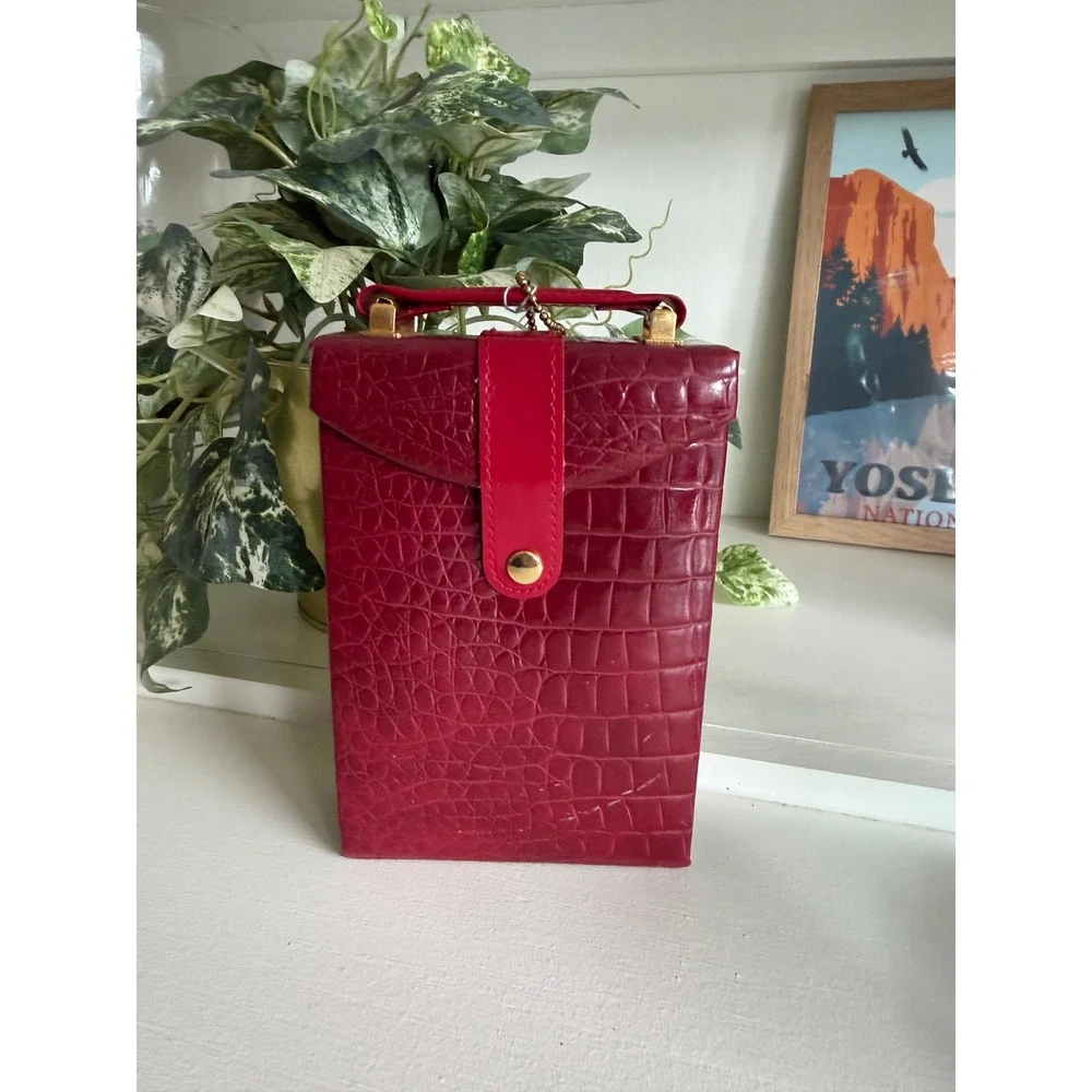 Dulwich Designs Burgundy Croc Embossed Jewelry Travel Case with Mirror & Handle